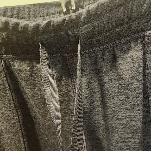 90 Degrees Gray women's Athletic Shorts size M - Picture 4 of 9
